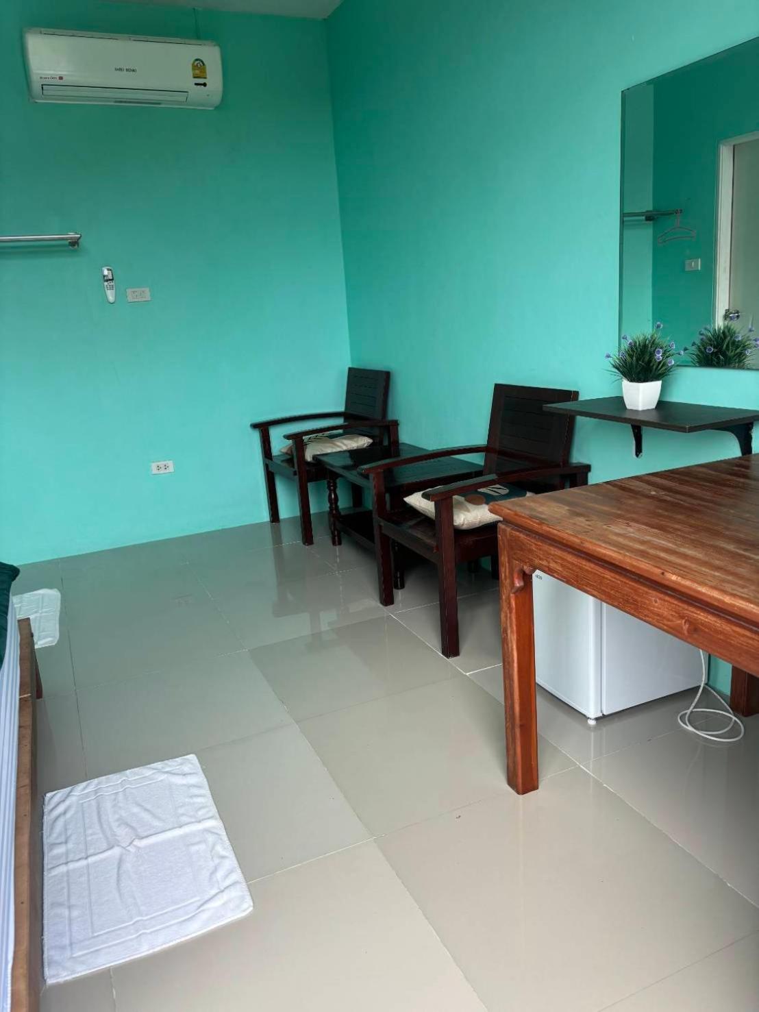 Hotel Rung Phangan Baan Tai Exteriör bild
